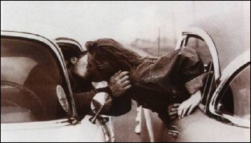 kisscard7.jpg (16692 bytes)